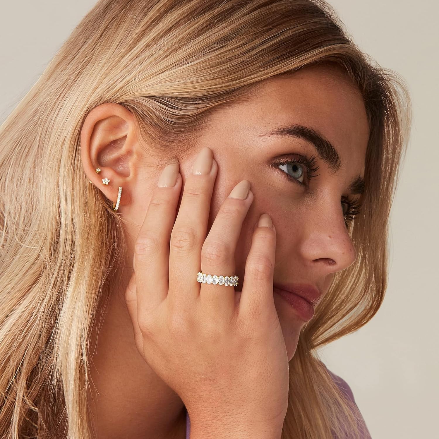 14K Gold Plated Oval Cubic Zirconia Love Ring - Elegant Eternity Ring Featuring 5Mm Stackable Design for Women, Perfect Gold Ring for Fashionable Accessories