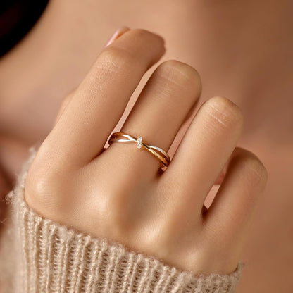 Twisted Knot CZ Ring for Women 925 Sterling Silver Infinity Love Promise Ring 14K Gold Plated Intertwine Ring to Daughter Mother Wedding Band Engagement Ring Birthday Christmas Jewelry Gifts