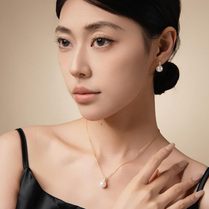 Classic Pearl Jewelry Set for Women – Elegant Pearl Necklace and Earrings Set with 14K Gold Plated Silver Chain Jewelry Perfect as Special Occasion Gift