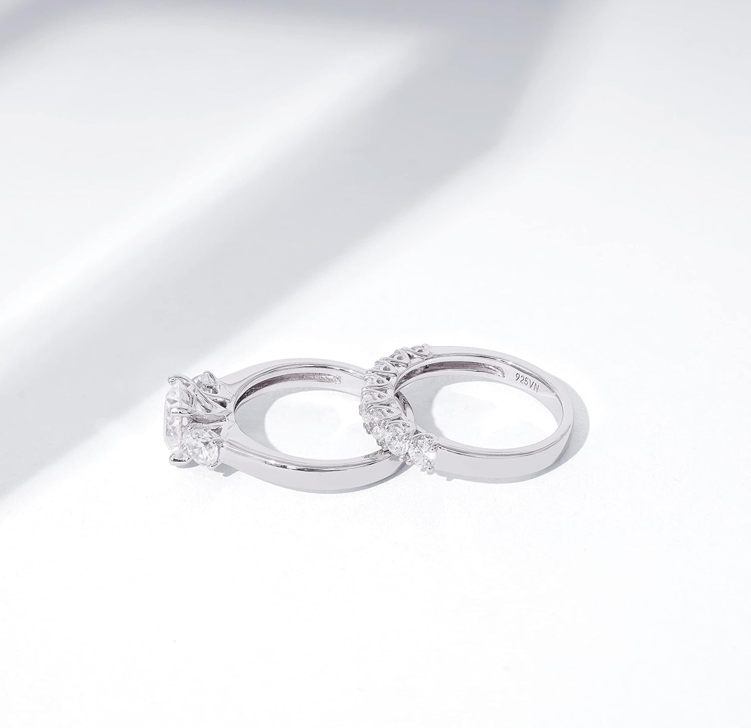 Amazon Essentials sterling silver ring worn on woman's hand