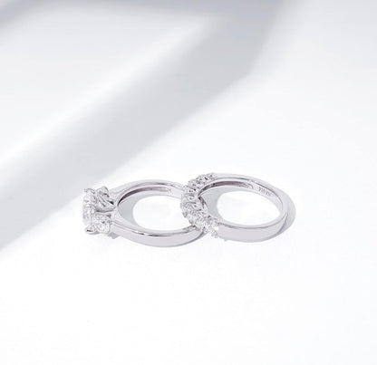 Amazon Essentials sterling silver ring worn on woman's hand