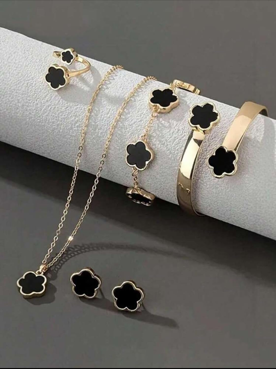 6Pcs/Set Fashion Lucky Clover Design Necklace, Earrings, Bracelet and Ring Jewelry Set, Unisex Jewelry Gift