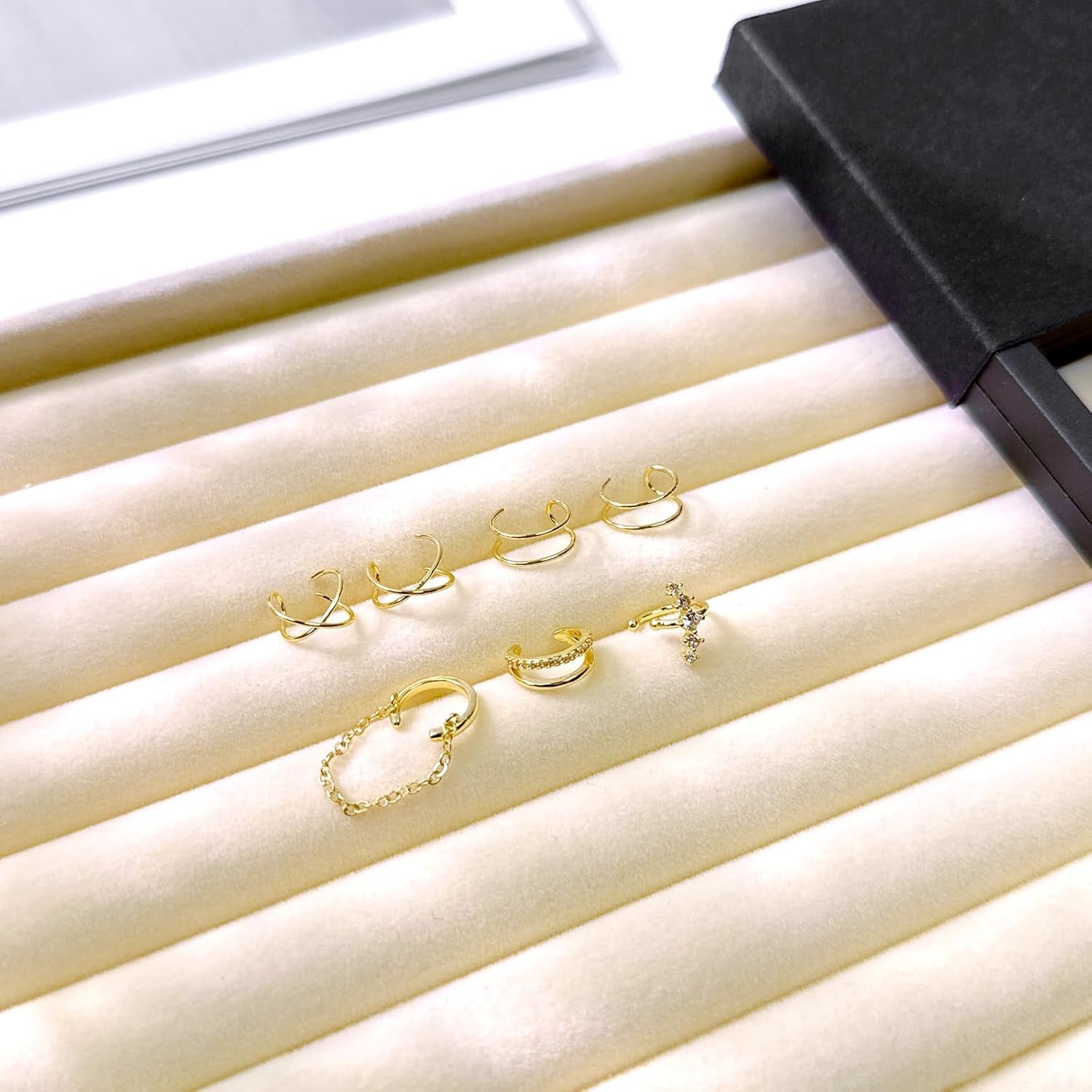 Ear Cuff Earrings for Women Non Piercing 14K Gold/Sterling Silver Plated Hoop Cuffs Non Pierced Fake Earring Dainty Faux Earrings Hypoallergenic Cartilage Ear Clips Jewelry