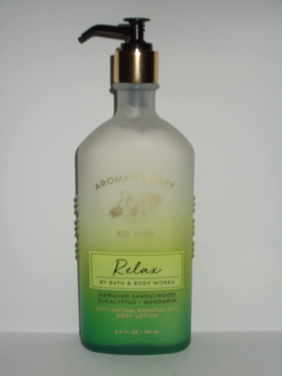 Relax Hawaiian Sandalwood Eucalyptus Mandarin Body Lotion 2020 Health & Beauty > Personal Care > Cosmetics > Bath & Body Bath & Body Works   