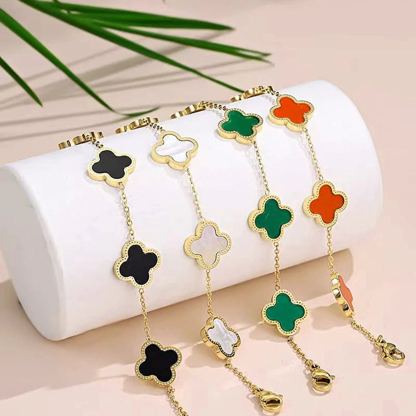 18K Gold Plated Lucky Clover Sets Bracelets Earring Necklace Pendant for Women Fashion Cute Simple Jewelry Womens Girls Gift