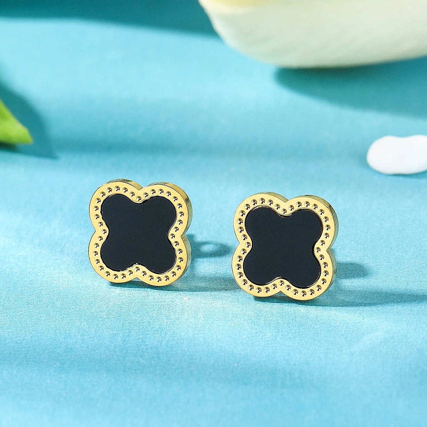 18K Gold Plated Lucky Clover Sets Bracelets Earring Necklace Pendant for Women Fashion Cute Simple Jewelry Womens Girls Gift