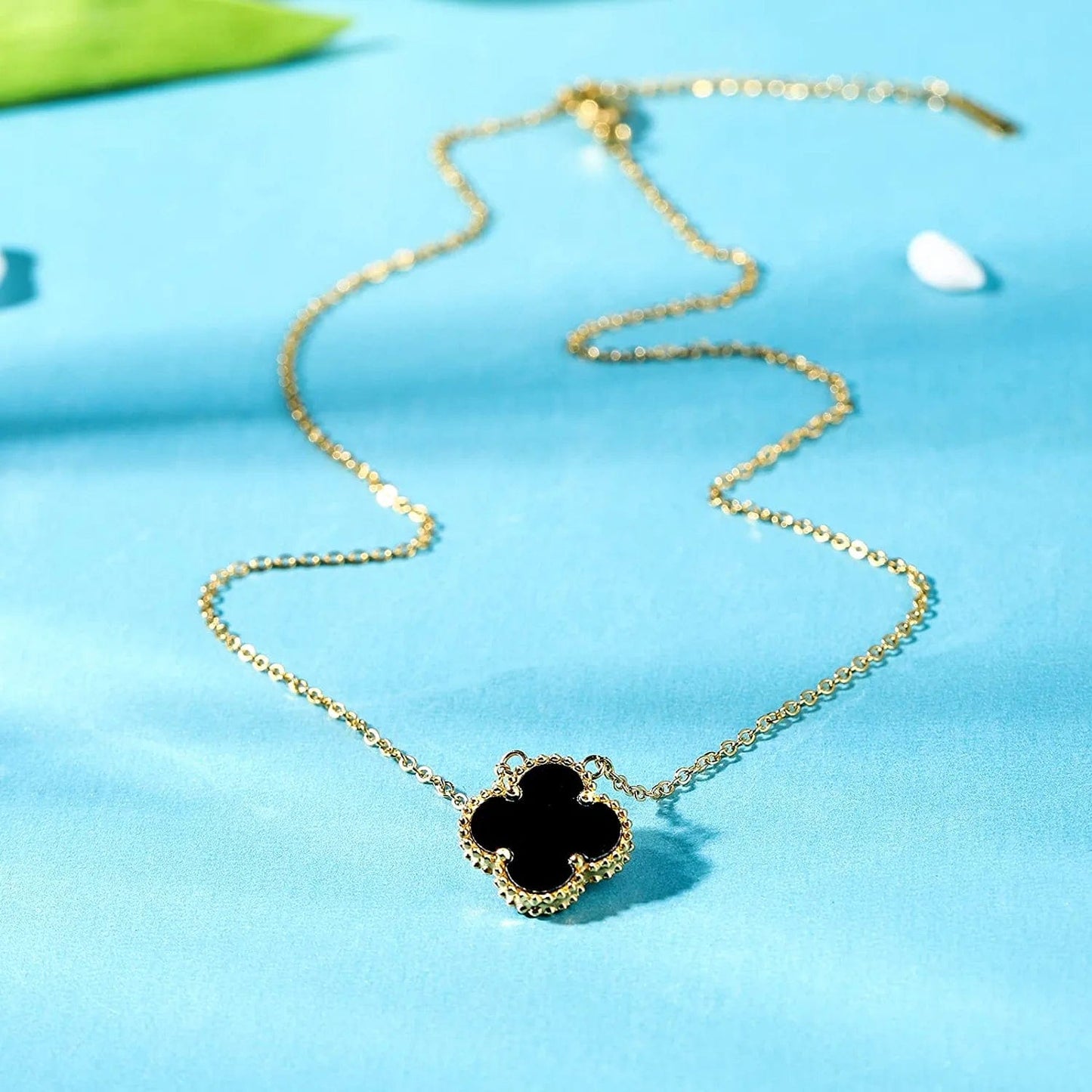 18K Gold Plated Lucky Clover Sets Bracelets Earring Necklace Pendant for Women Fashion Cute Simple Jewelry Womens Girls Gift