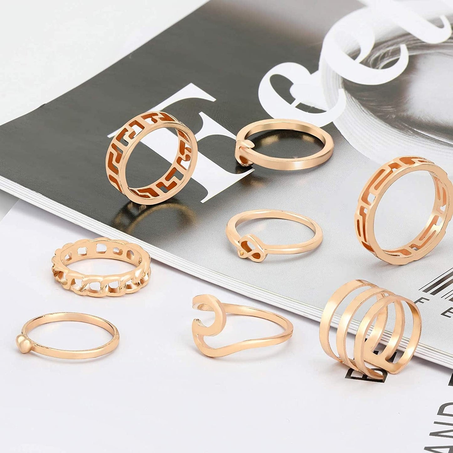 25 Pcs Knuckle Rings for Women Stackable Rings Sets Girls Bohemian Retro Vintage Joint Finger Rings Gold Rings Set for Women Men Hollow Carved Flowers Crystal Rings