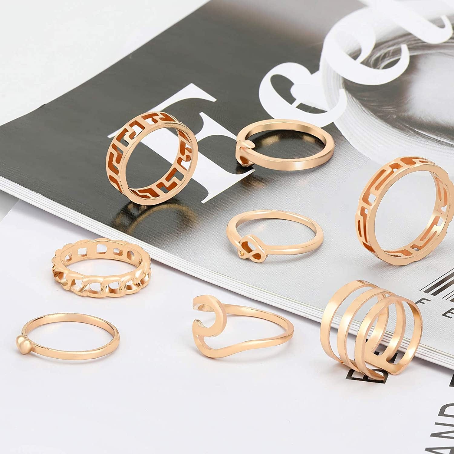 25 Pcs Knuckle Rings for Women Stackable Rings Sets Girls Bohemian Retro Vintage Joint Finger Rings Gold Rings Set for Women Men Hollow Carved Flowers Crystal Rings