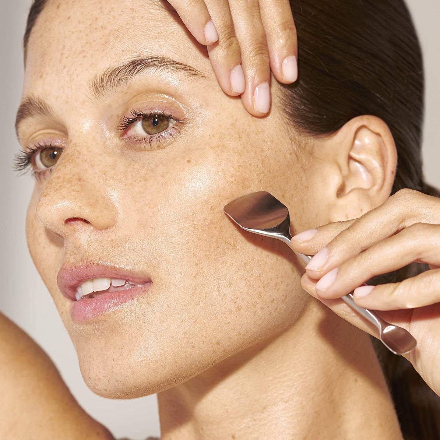 Tweezerman Pore Prep Tool Health & Beauty > Personal Care > Cosmetics > Cosmetic Tools > Skin Care Tools Tweezerman   