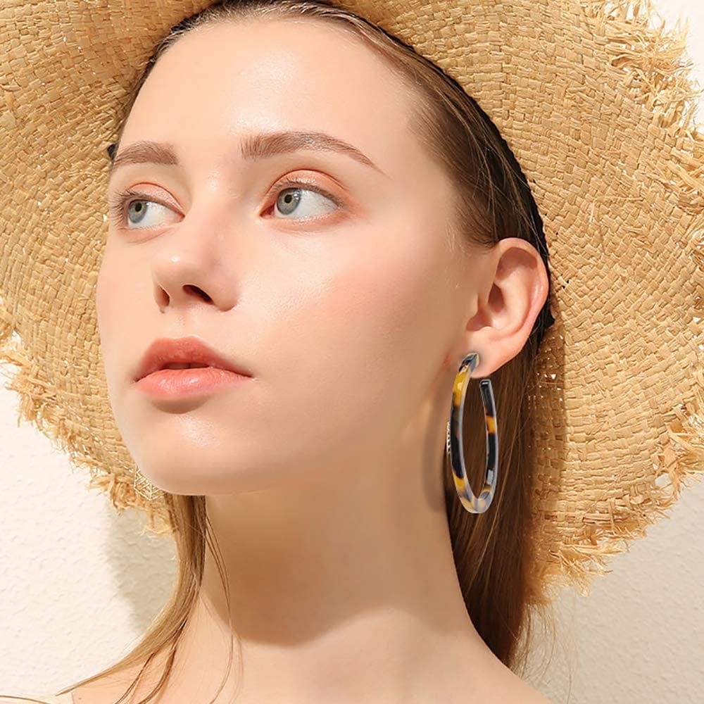 36 Pairs Fashion Earrings for Women, Stylish Teen Girls Tassel Dangle Earring & Pearl Stud Jewelry Set, Leather/Rattan/Gold/Acrylic Hoop Eardrop for Friend Birthday, Valentine, Christmas Gifts