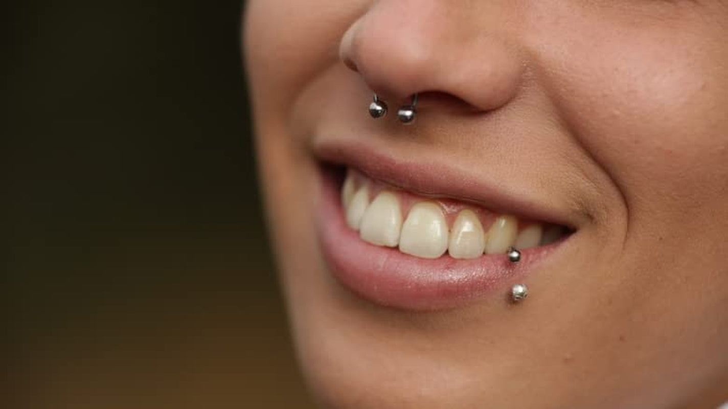 D.Bella 16G 14G Variety of Sizes Horseshoe Rings Surgical Steel Nose Septum Horseshoe Hoop Earring Eyebrow Tragus Lip Rings Daith Helix Piercing Jewelry for Women Men 6-12Mm Smily Piercing Jewelry Apparel & Accessories > Jewelry > Rings D.Bella   