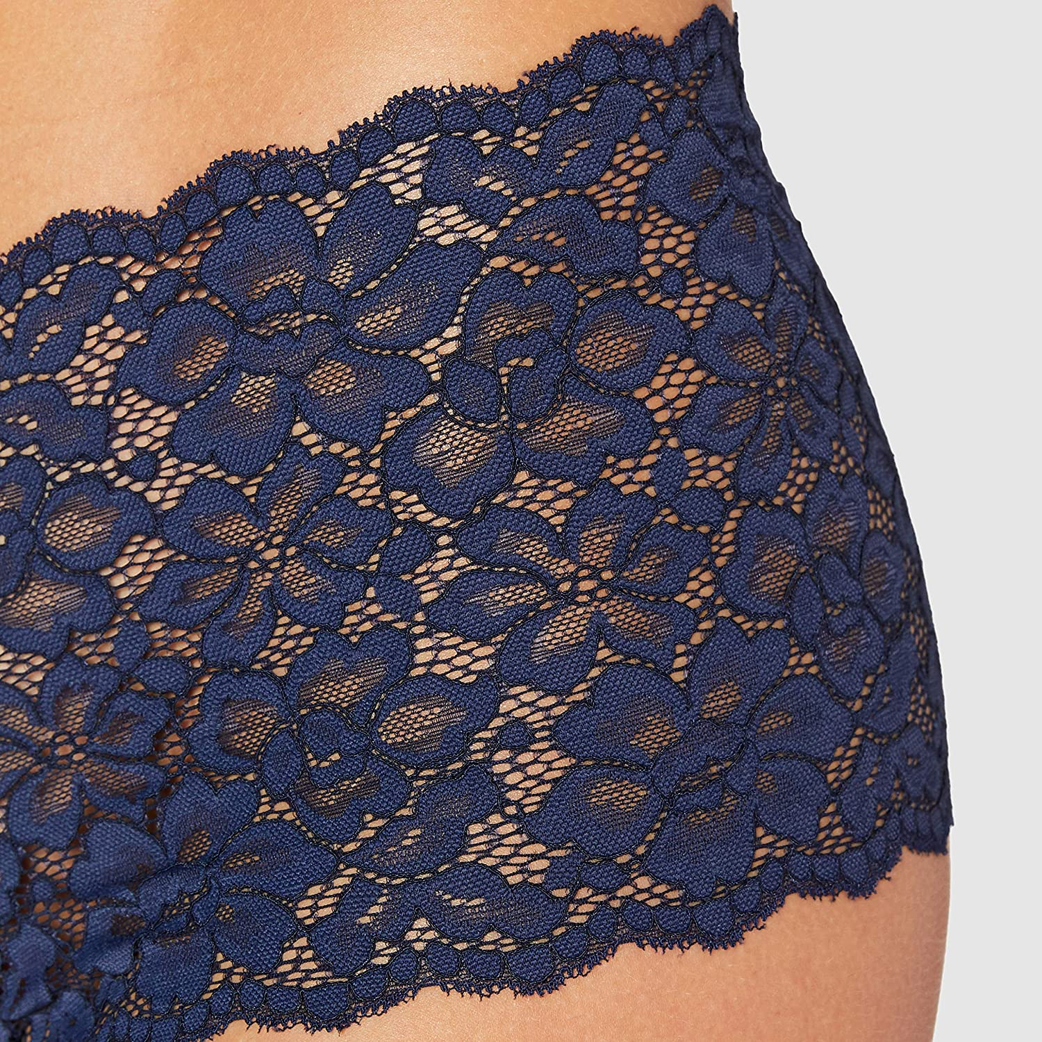 Maidenform Women'S Casual Comfort Cheeky Boyshort Apparel & Accessories > Clothing > Underwear & Socks > Underwear Maidenform   