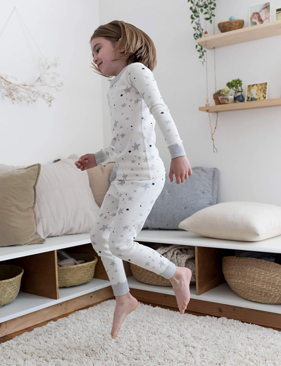 Moon and Back by Hanna Andersson Kids' 2 Piece Long Sleeve Pajama Set Apparel & Accessories > Clothing > Sleepwear & Loungewear > Pajamas Kylie Max   