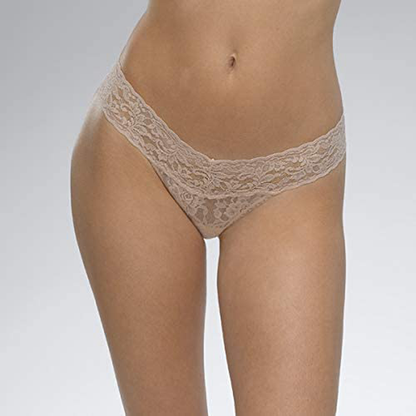 hanky panky, Signature Lace Low Rise Thong, One Size (2-12) Apparel & Accessories > Clothing > Underwear & Socks > Underwear hanky panky Chai One Size 