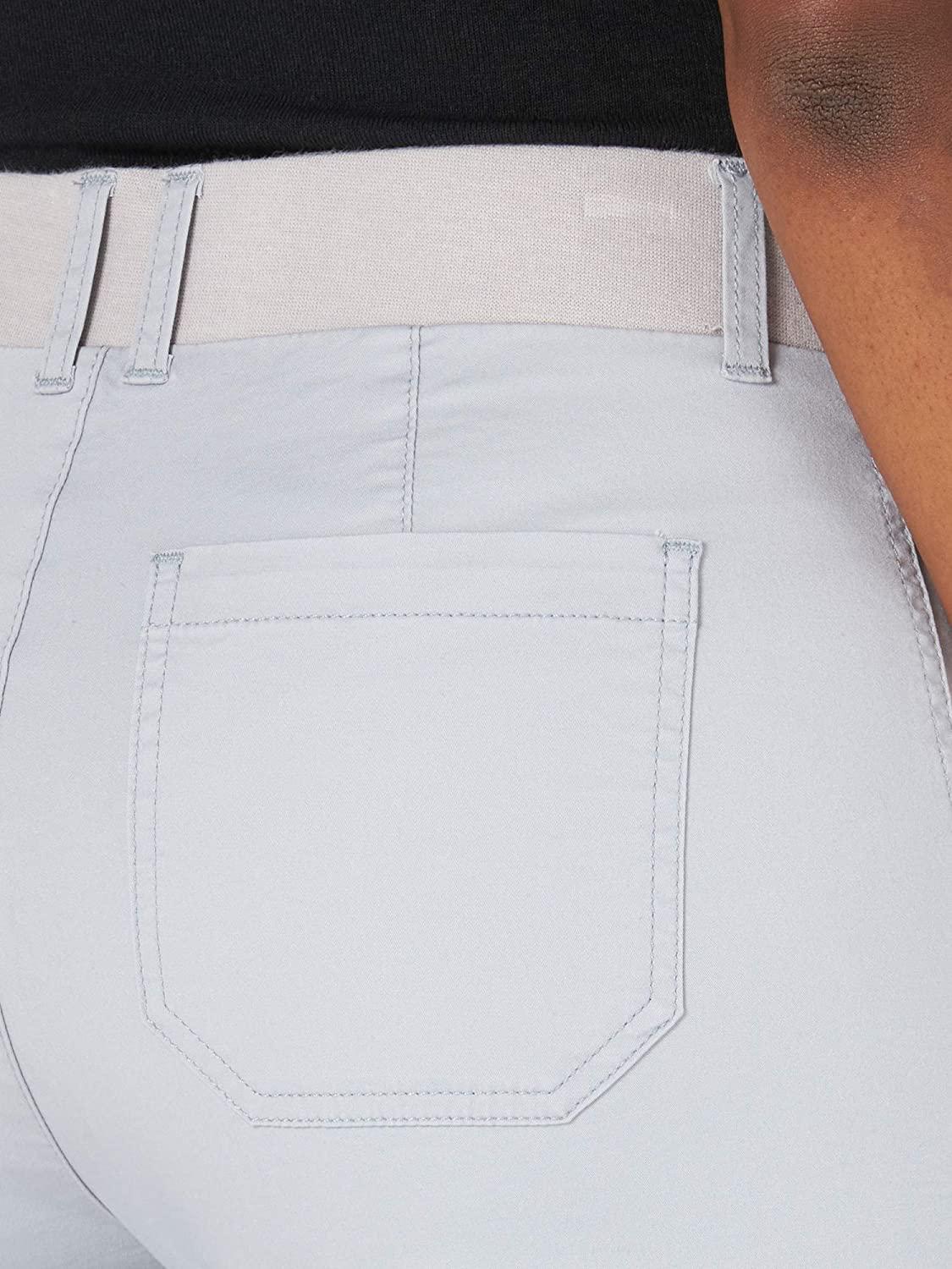 Lee Women'S Flex-To-Go 6" Cargo Short Apparel & Accessories > Clothing > Shorts Kylie Max   