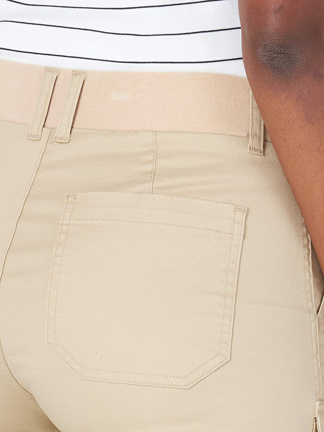 Lee Women'S Flex-To-Go 6" Cargo Short Apparel & Accessories > Clothing > Shorts Kylie Max   