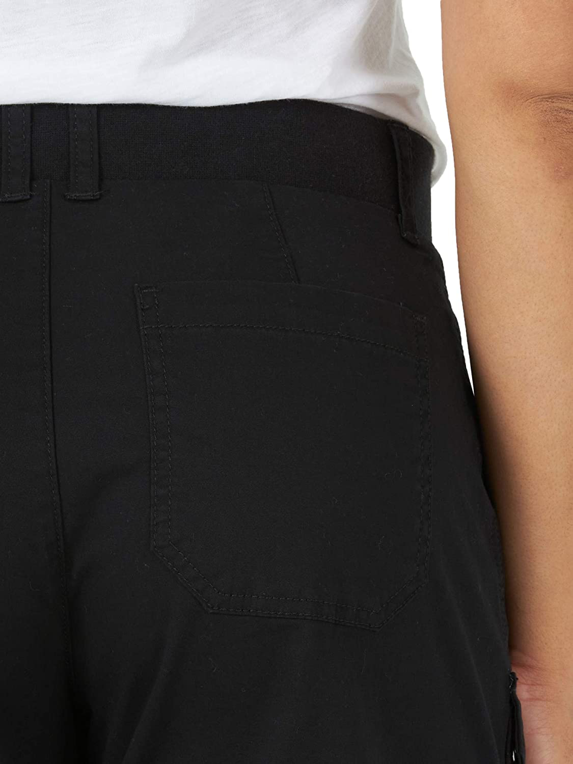 Lee Women'S Flex-To-Go 6" Cargo Short Apparel & Accessories > Clothing > Shorts Kylie Max   