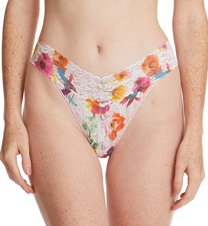 hanky panky, Signature Lace Original Rise Thong, One Size (4-14) Apparel & Accessories > Clothing > Underwear & Socks > Underwear hanky panky Floral Reflections One Size 