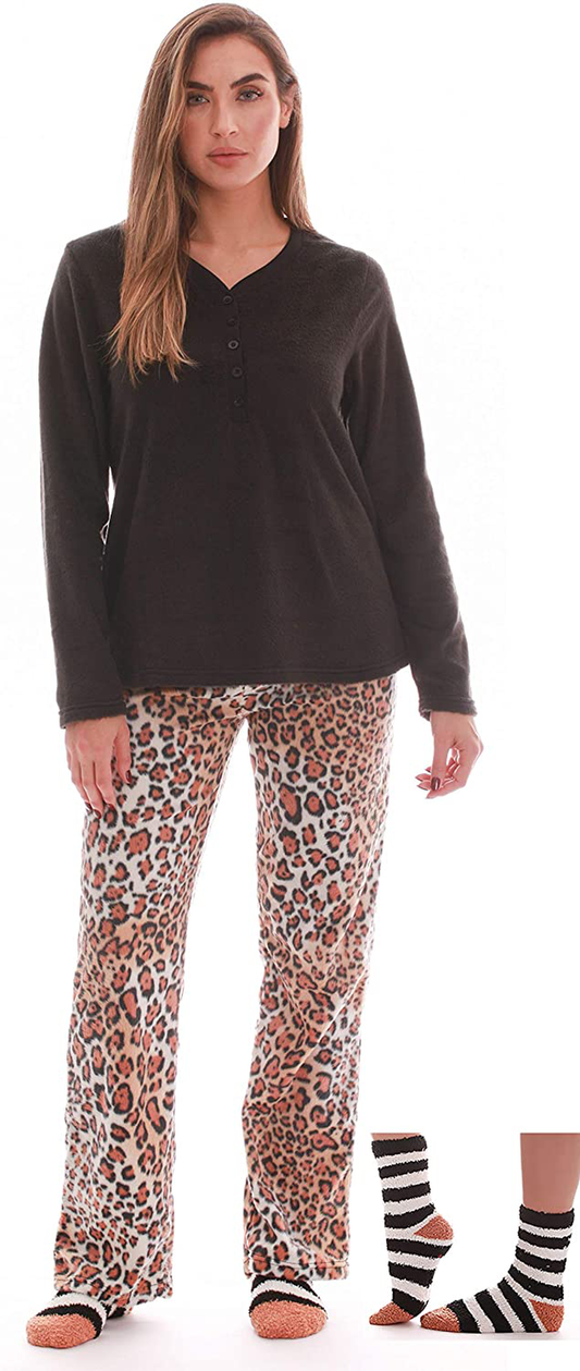 Just Love Women’s Ultra-Soft Pajama Pant Set with Matching Fuzzy Socks Apparel & Accessories > Clothing > Sleepwear & Loungewear > Pajamas Just Love Leopard Small 