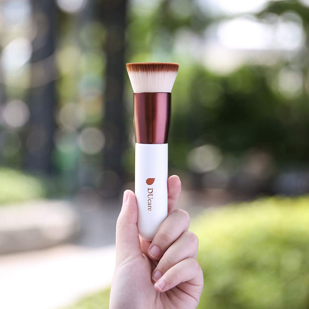 Foundation Brush,Ducare Flat Top Kabuki Brush Synthetic Professional Makeup Brush Liquid Blending Mineral Powder Buffing Stippling Makeup Tools, Rose Golden/White Health & Beauty > Personal Care > Cosmetics > Cosmetic Tools > Makeup Tools Doremi Beauty   