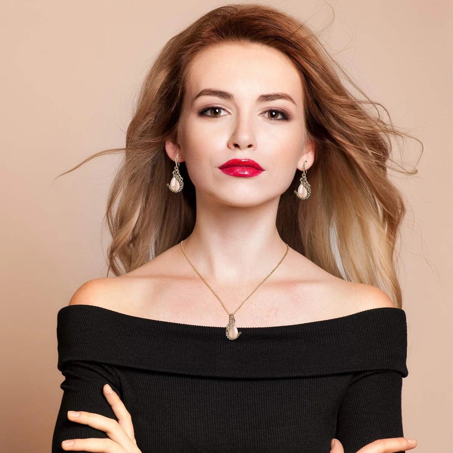 6 Pieces Women Elegant Necklace Set Peacock Waterdrop Rhinestone Pendant Necklace Crystal Peacock Pattern Earrings Jewelry