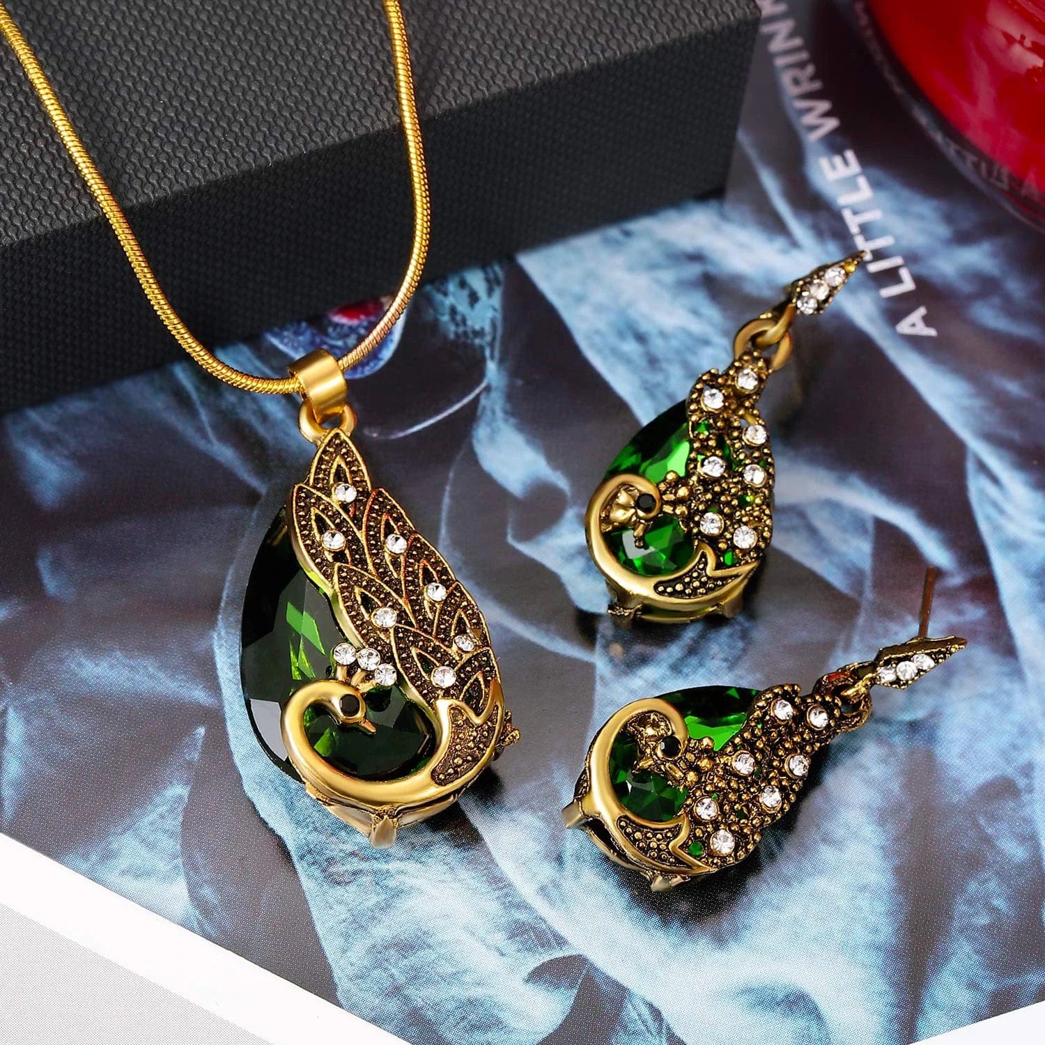6 Pieces Women Elegant Necklace Set Peacock Waterdrop Rhinestone Pendant Necklace Crystal Peacock Pattern Earrings Jewelry
