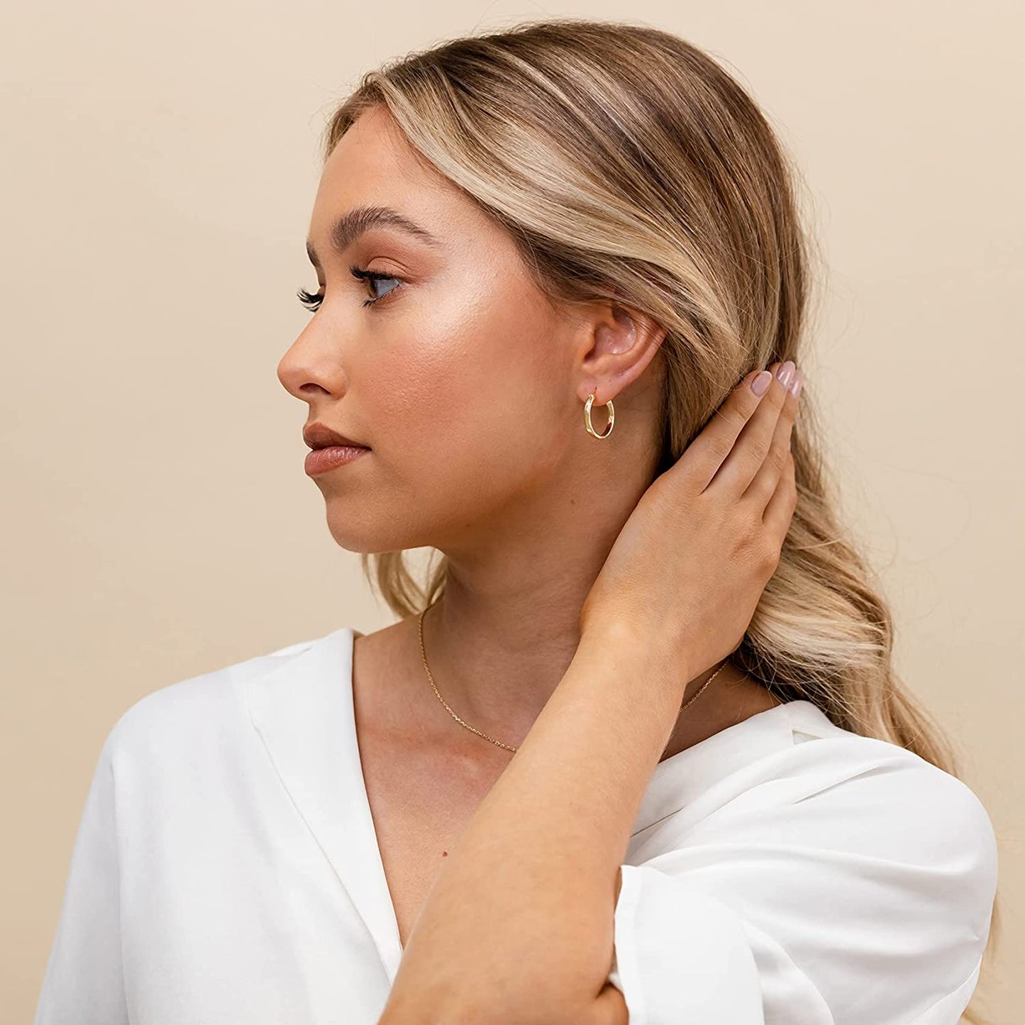 PAVOI 14K Gold Plated 925 Sterling Silver Post Lightweight Hoops | 20Mm - 30Mm | Gold Hoop Earrings for Women Apparel & Accessories > Jewelry > Earrings PAVOI   