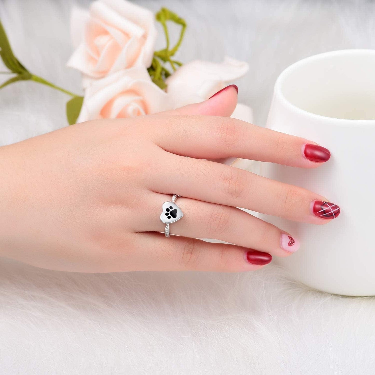 925 Sterling Silver Love Heart Urn Ring for Pet Dog Cat'S Ashes Keepsake Memorial Tiny Jewelry Forever in My Heart Paw Print Cremation Finger Rings