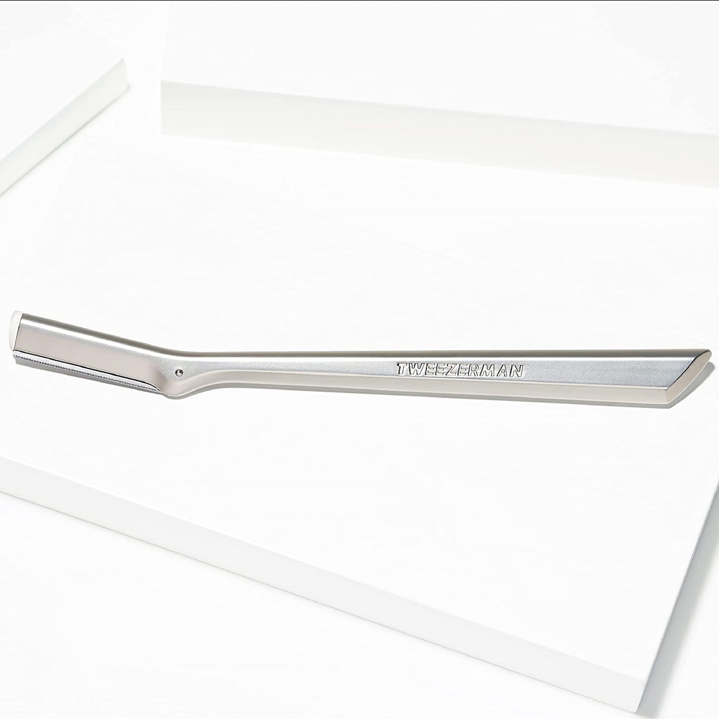 Tweezerman Facial Razor Health & Beauty > Personal Care > Cosmetics > Cosmetic Tools > Skin Care Tools Tweezerman   