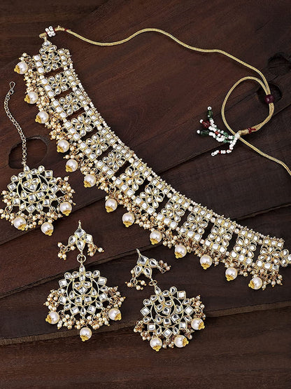 Aheli Elegant Indian Faux Kundan Studded Choker Necklace with Maang Tikka Earrings Set Ethnic Wedding Festive Wear Fashion Jewelry Gift for Women & Girls