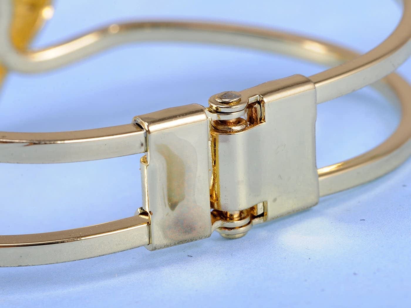 Alilang Golden Tone Clear Crystal Rhinestone Black Enamel Cheetah Leopard Jaguar Head Bangle Bracelet Apparel & Accessories > Jewelry > Bracelets Alilang   