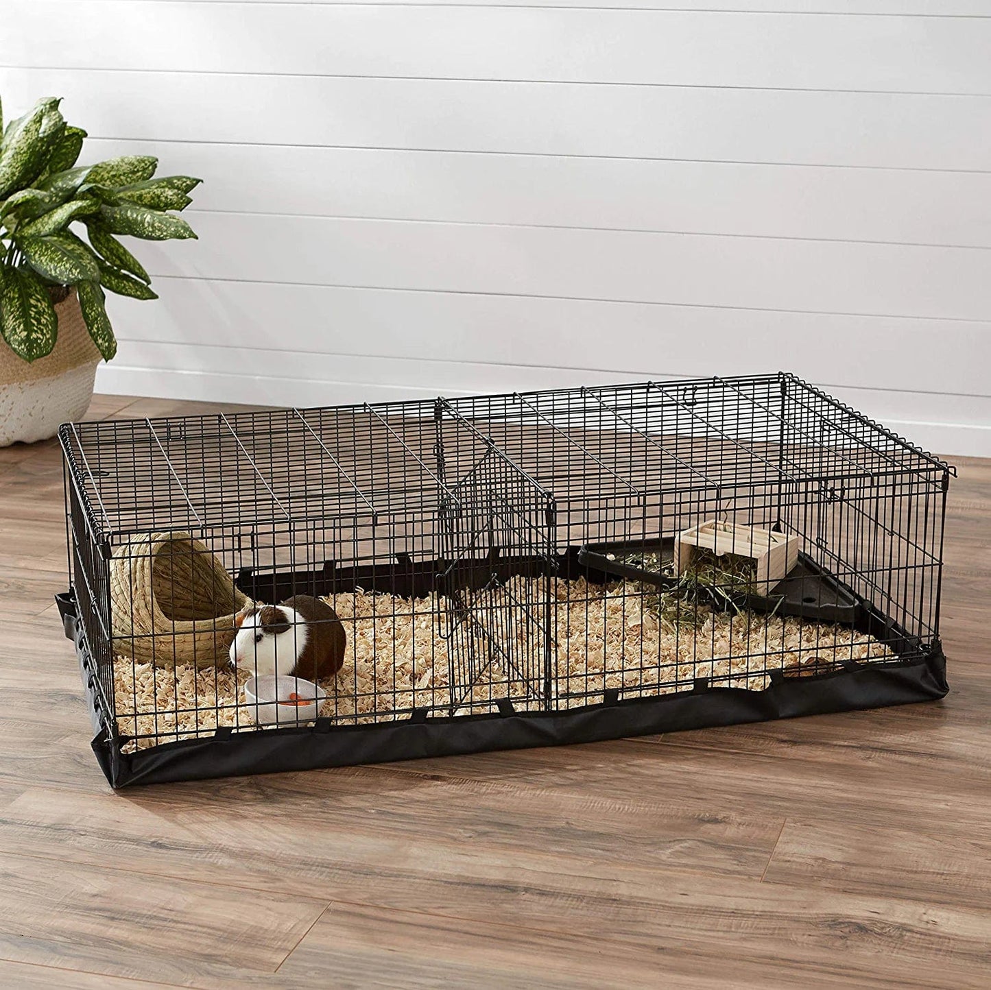 Amazonbasics Canvas Bottom Pet Cage with Divider Set, Black