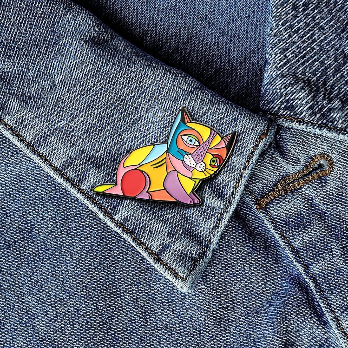 Art History Cat Enamel Lapel Pin 1.25"