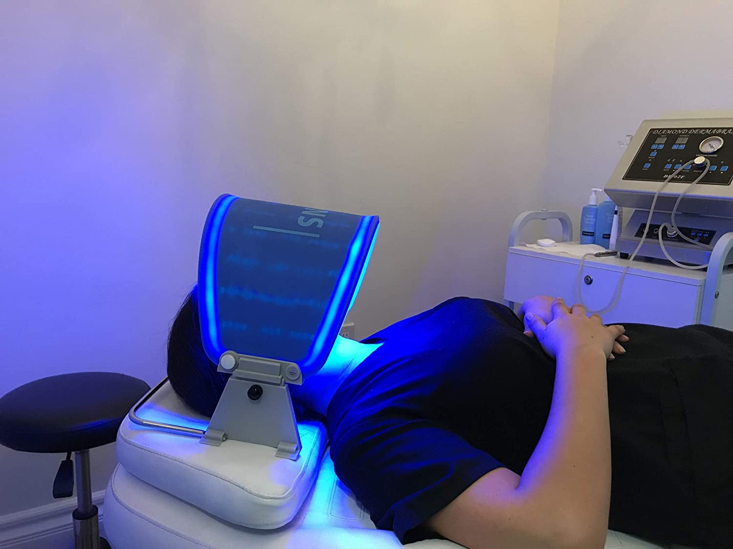 Hydraskincare LED Light Therapy Facial T-R-Eatment Facial Skin Care Mask Skin R-E-Juvenation Photon Device for Face Black Spot Remover A-Cne Reduction Beauty Tool, Blue Health & Beauty > Personal Care > Cosmetics > Cosmetic Tools > Skin Care Tools Hydraskincare   