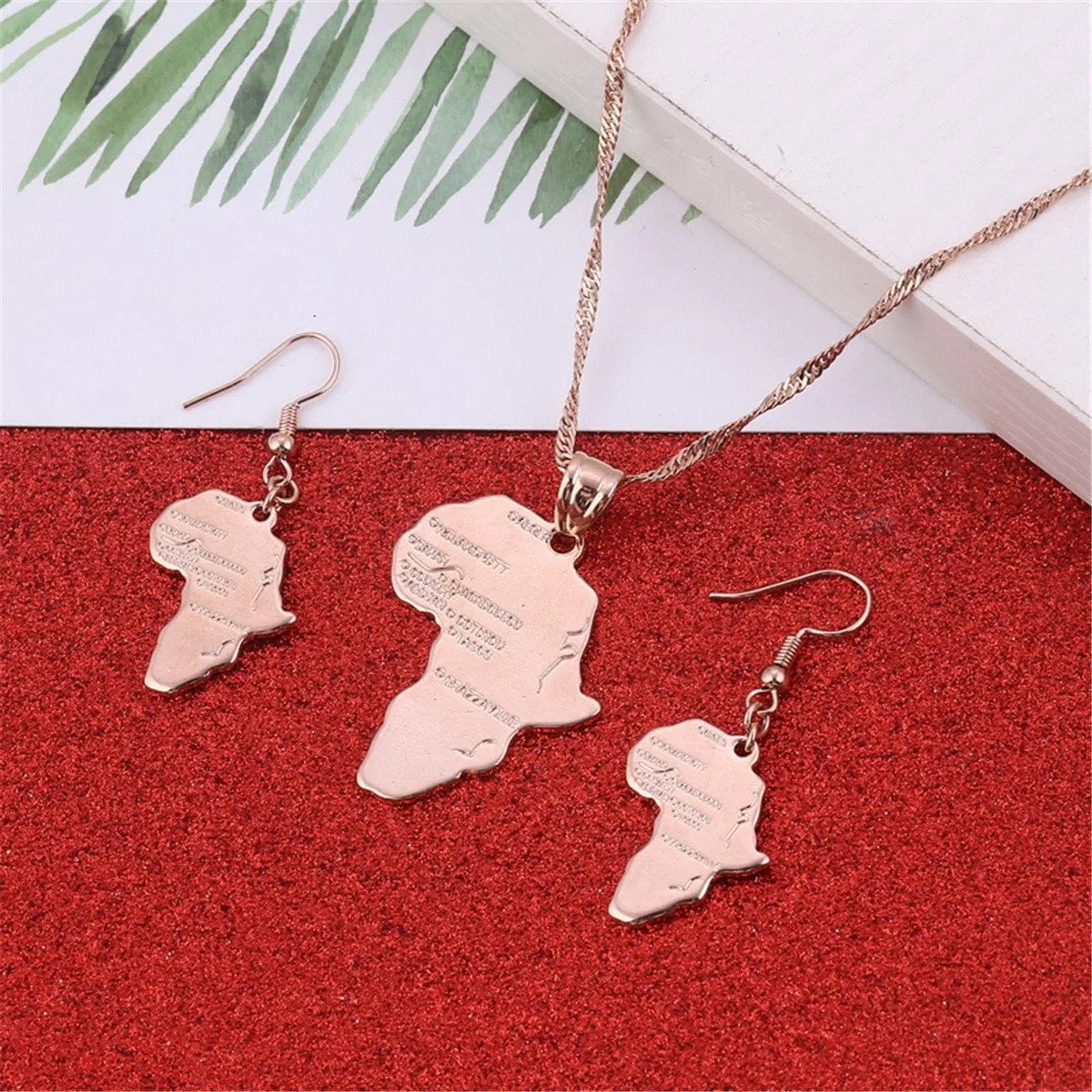 Big Size Crystal Africa Map Pendant Necklace Women Girl 24K Gold Plated African Map Hiphop Item