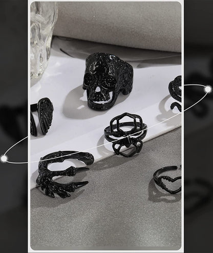Black Gothic Vintage Rings Set - 20-30 PCS Cool Punk Snake Claw Rings Set, Y2K Snake Claw Rings, Open Butterfly Star Stacking Ring Jewelry , Gift for Men Women Girls Boys