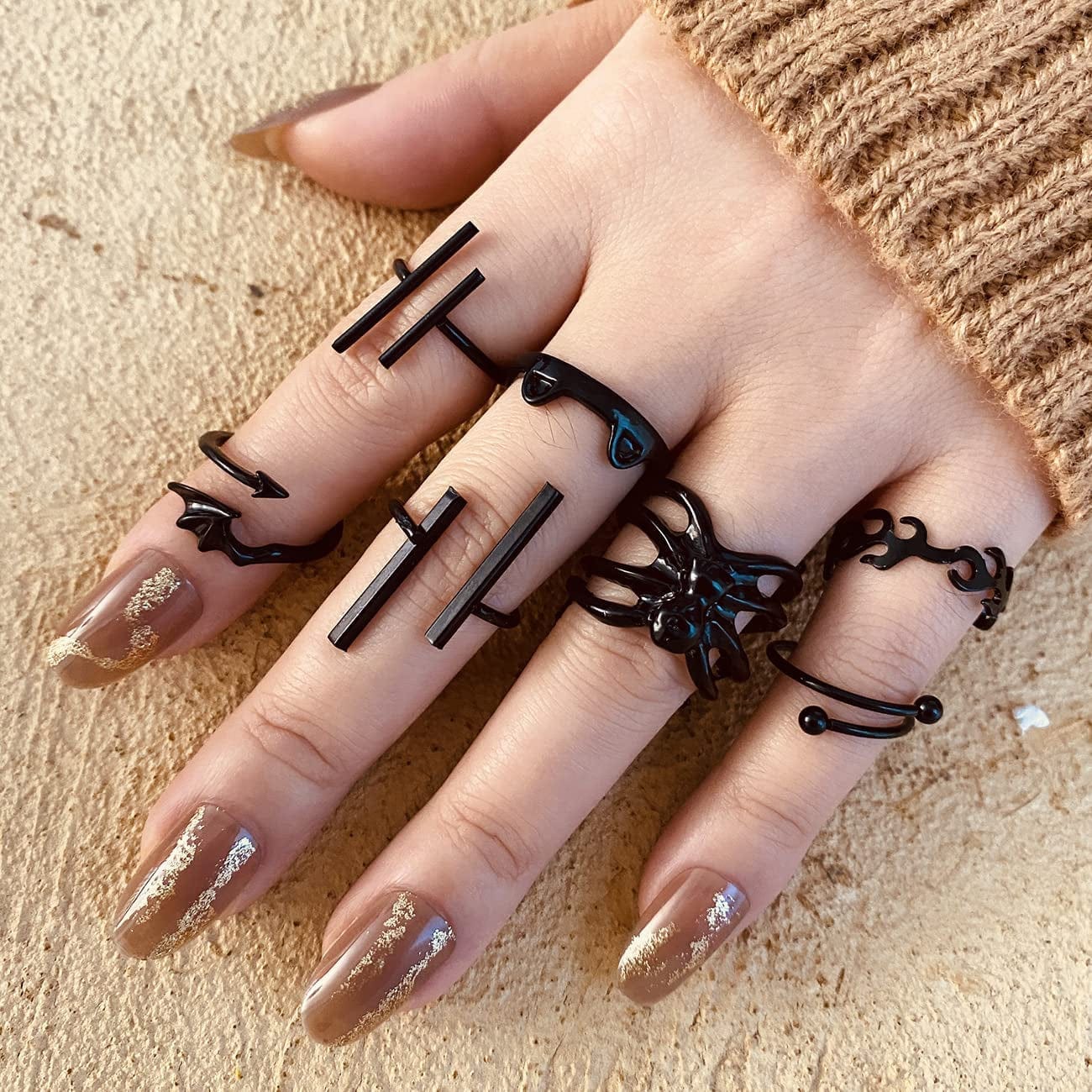 Black Rings for Men Women Girls, Goth Punk Rings Set, Cool Gothic Adjustable Ring Pack, Vintage Stackable Animal Rings Bulk, Vintage Chunky Knuckle Emo Rings, Boho Snake Spider Eboy Open Rings Y2K Accessories