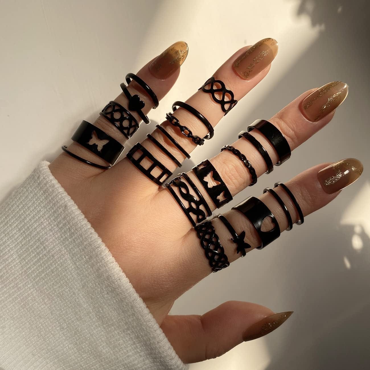 Black Rings for Men Women Girls, Goth Punk Rings Set, Cool Gothic Adjustable Ring Pack, Vintage Stackable Animal Rings Bulk, Vintage Chunky Knuckle Emo Rings, Boho Snake Spider Eboy Open Rings Y2K Accessories