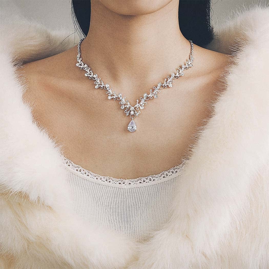 Bridal Necklace Earrings Jewelry Set Silver Crystal Pendant Bride Wedding Necklace Sets Rhinestone Jewelry Accessories for Women and Girls