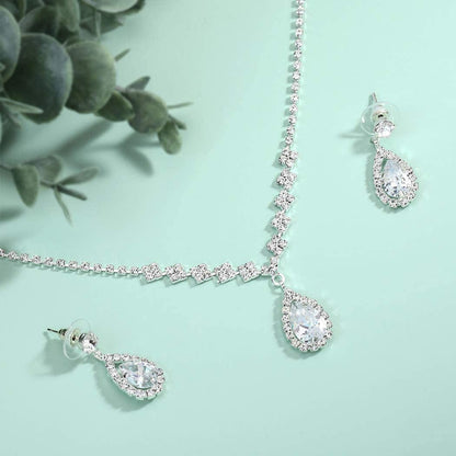 Bride Silver Bridal Necklace Earrings Set Crystal Wedding Jewelry Set Rhinestone Choker Necklace for Women and Girls (Set of 3)