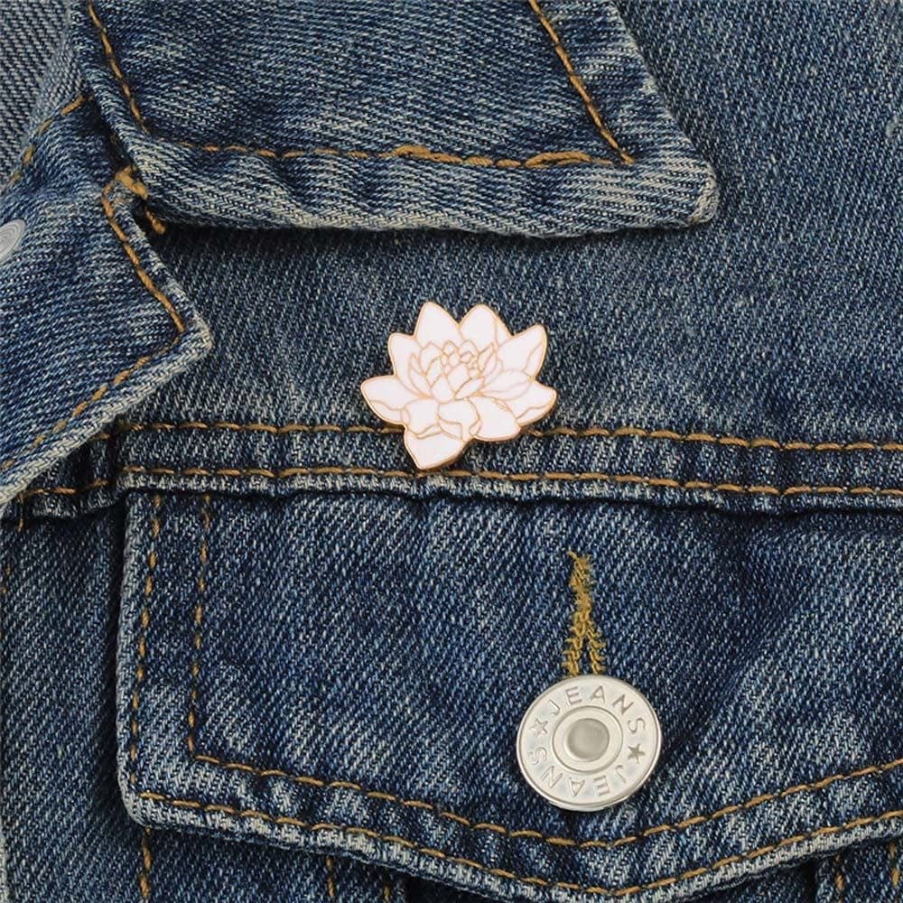 Buddhism White Lotus Flower Brooch Pin Elegant Floral Plant Enamel Pin Pendant Coat Backpack Lapel Pin Women Custom Jewelry for Clothes
