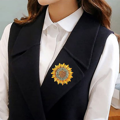 Coat Pin Delicate Yellow Enamel Lapel Elegant Sunflower Pin Brooches Rhinestone for Women Brooch Lock Pin Backs (Multicolor, One Size) Multicolor / One Size