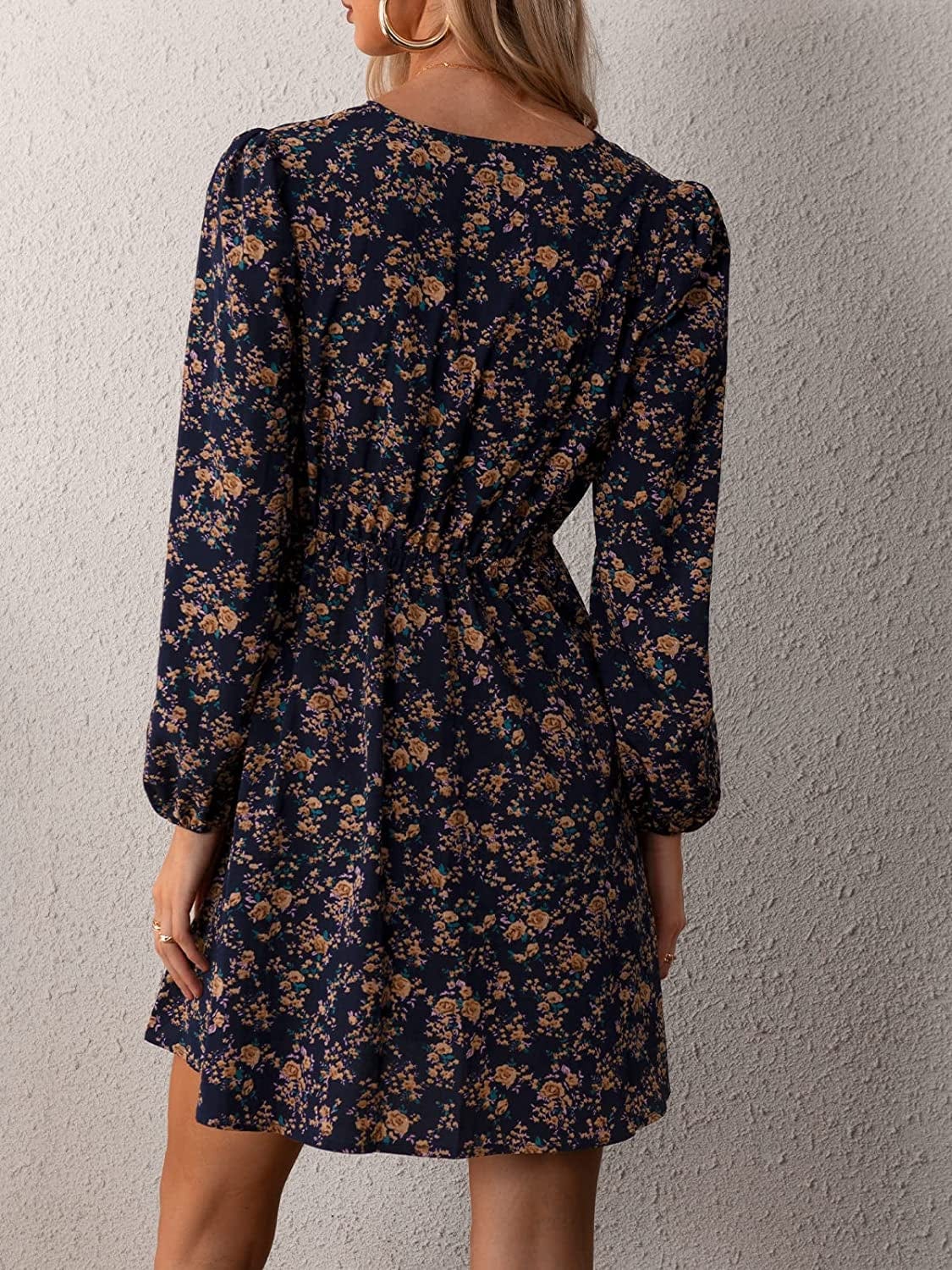 CUPSHE Womens V Neck Floral Mini Dress Long Sleeve a Line Surplice