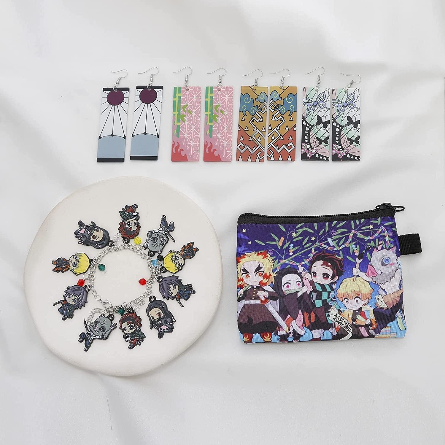Demon Slayer Merch Gift Set, Demon Slayer Tanjiro Earrings Tanjiro Bracelet Tanjiro Keychain Demon Slayer Brooch Cosplay Jewelry Style F