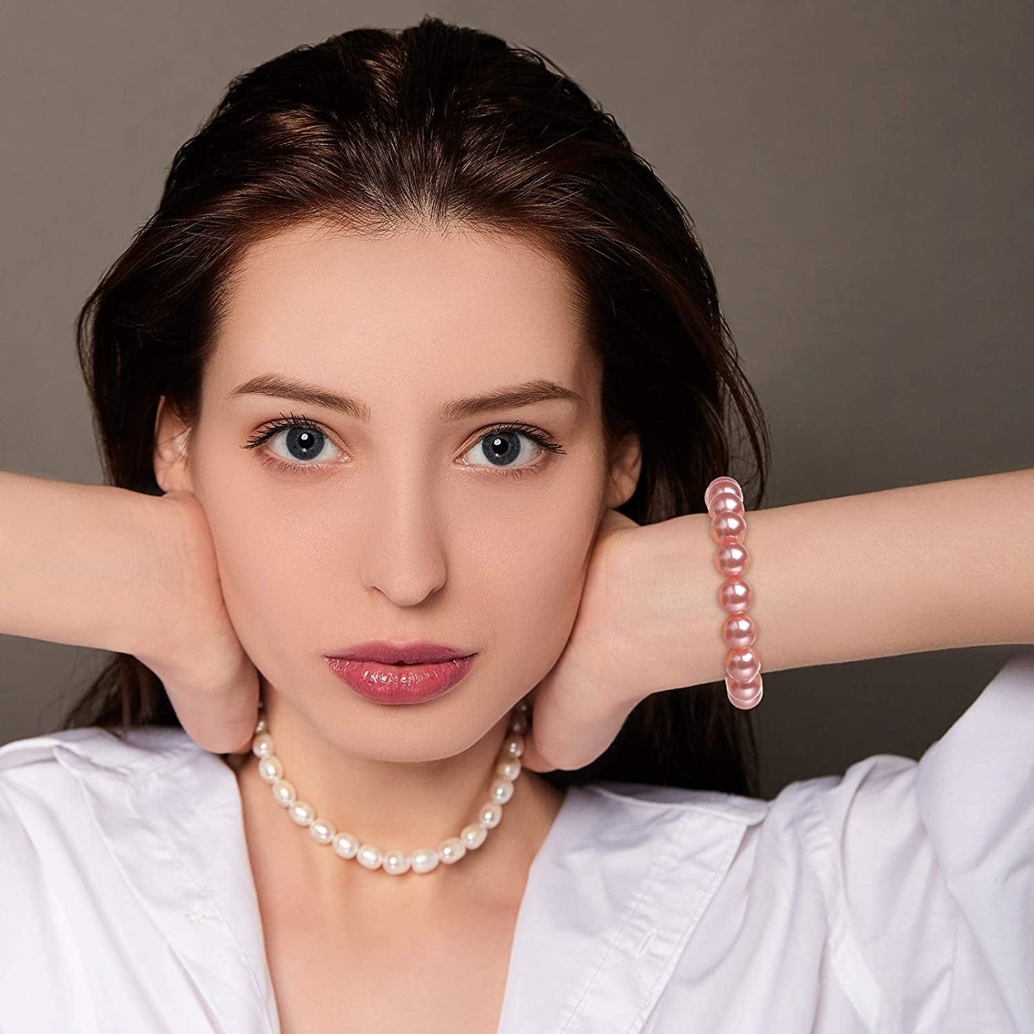 Faux Pearl Jewelry Set Simulated Pearl Necklace Bracelet Earrings for Women Girls