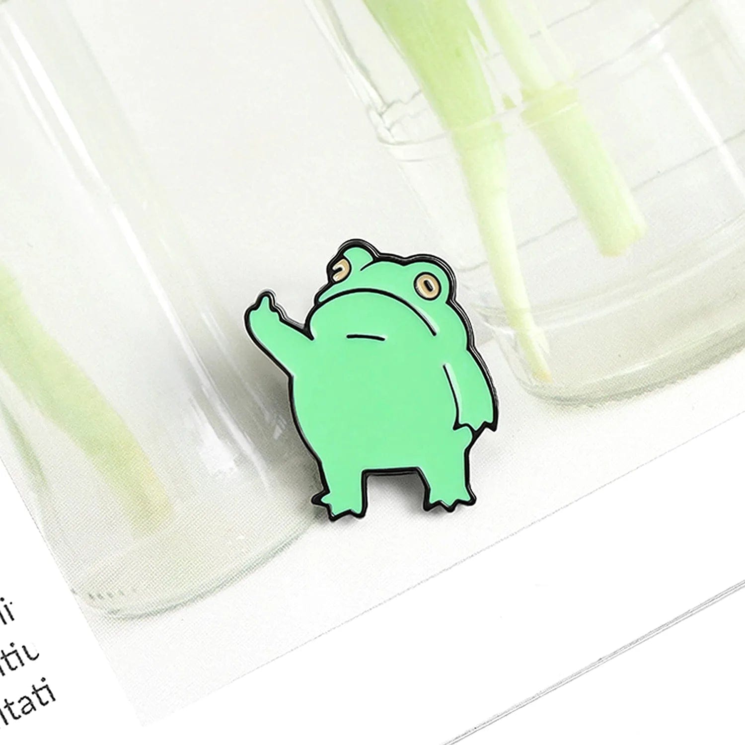 Funny Frog Enamel Brooch Pin Backpack Clothes Lapel UOCUTN Animal Jewelry