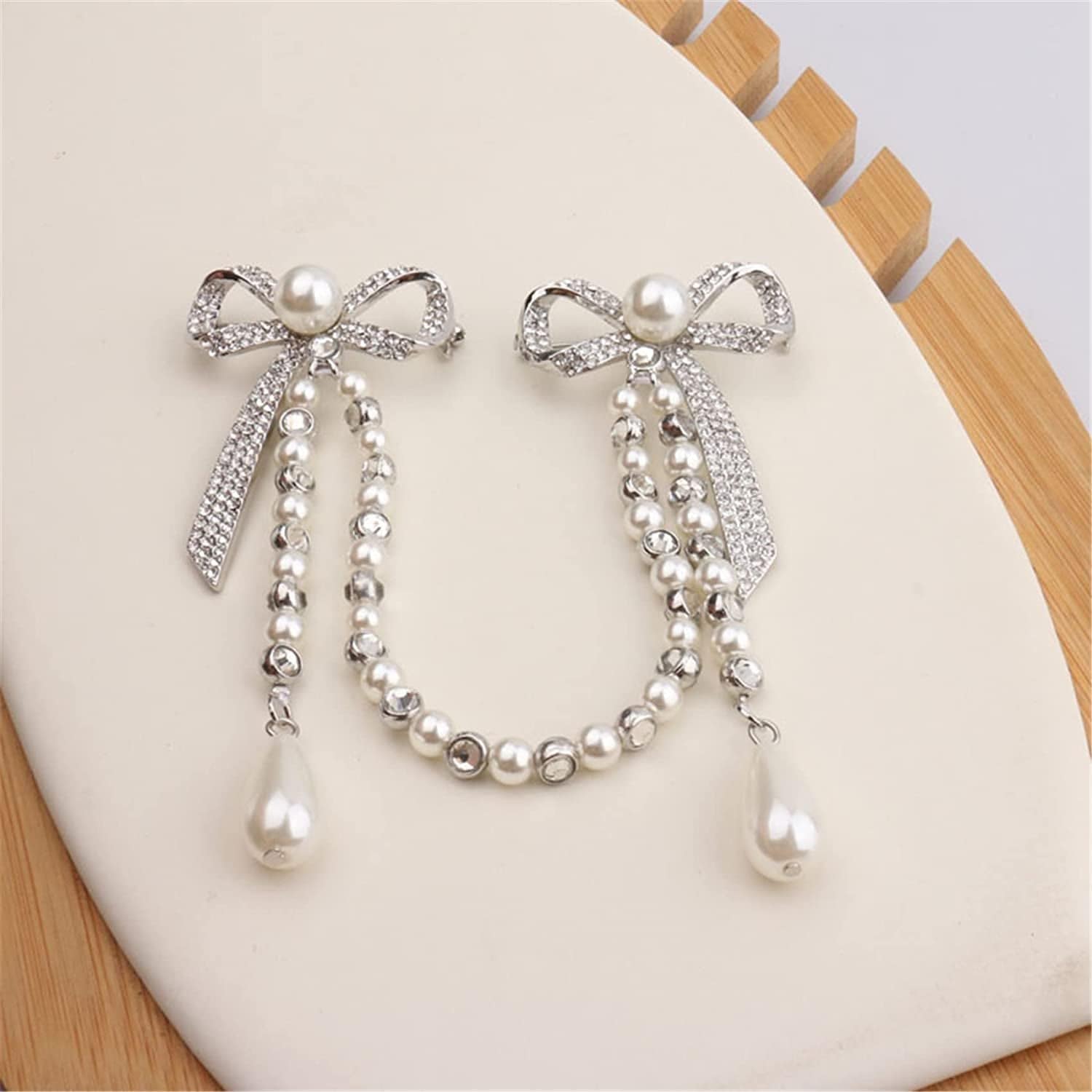 Glorymm Rhinestone Pearl Brooch Simple Bowknot Collar Pin Crystal Lapel Pin Bow Brooch Badge for Women,Silver Rhinestones, as the Description