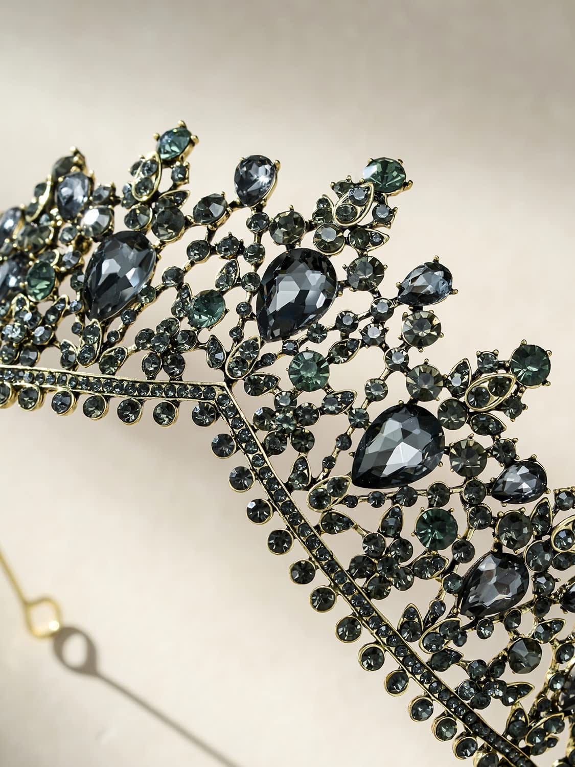 Gothic Tiaras and Crowns for Women, Black Tiara Earrings Necklace, Bridal Jewelry Set, Goth Crystal Costume Party Halloween Prom Pageant Jewelry for Women