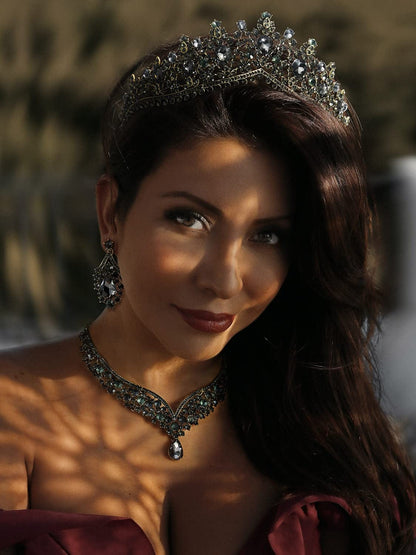 Gothic Tiaras and Crowns for Women, Black Tiara Earrings Necklace, Bridal Jewelry Set, Goth Crystal Costume Party Halloween Prom Pageant Jewelry for Women